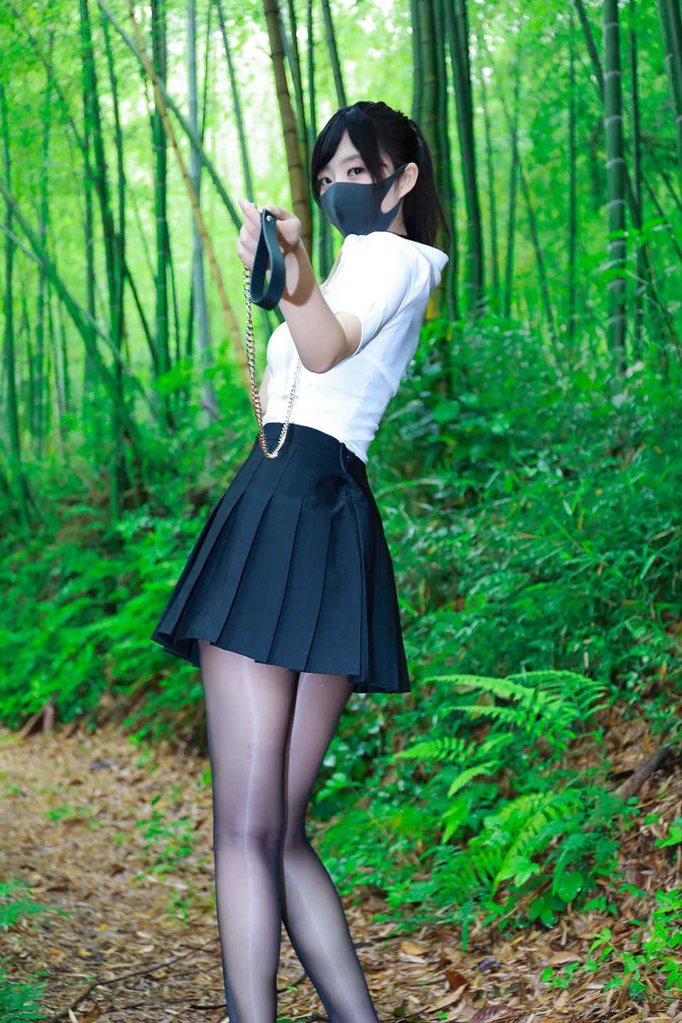 李佳 - No.010 黑百褶裙森林 [58P-348MB] tg@simisebaisi 【丝足阁】008.webp